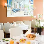 Отель Mercure Plaza Эссен