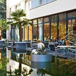 Отель Mercure Plaza