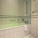 Отель Mercure Plaza 4*