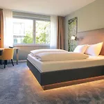 Mercure Plaza 4*