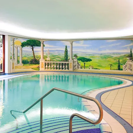 Mercure Plaza Ξενοδοχείο