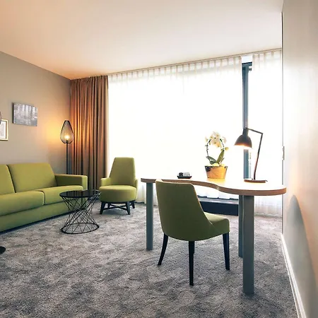 Hotell Mercure Plaza 4*