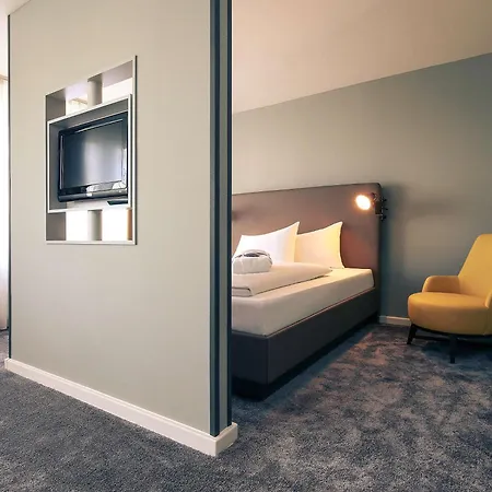 Hotell Mercure Plaza 4*