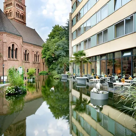 Hotell Mercure Plaza 4*