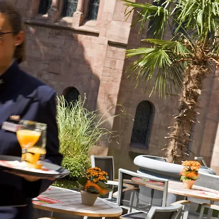 メルキュール プラザ 4* エッセン