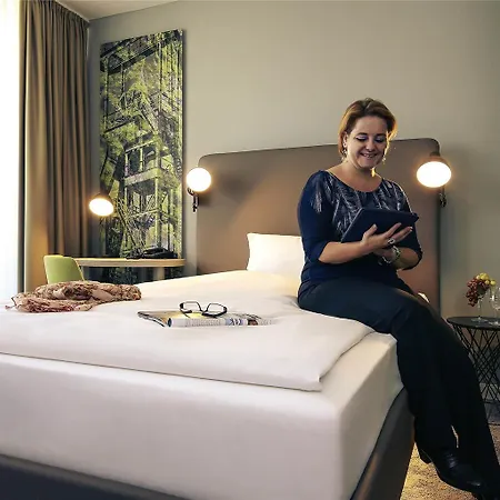 Mercure Plaza Hotel 4*
