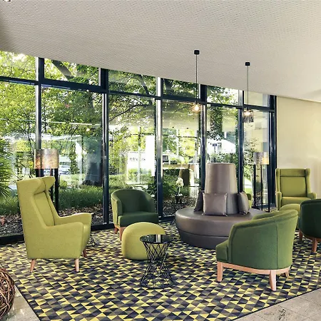 Mercure Plaza Hotel