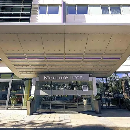 Mercure Plaza Hotel 4*