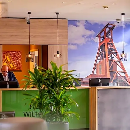 Mercure Plaza 4*