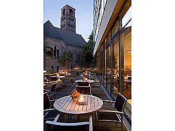 Mercure Plaza Hotel 4*