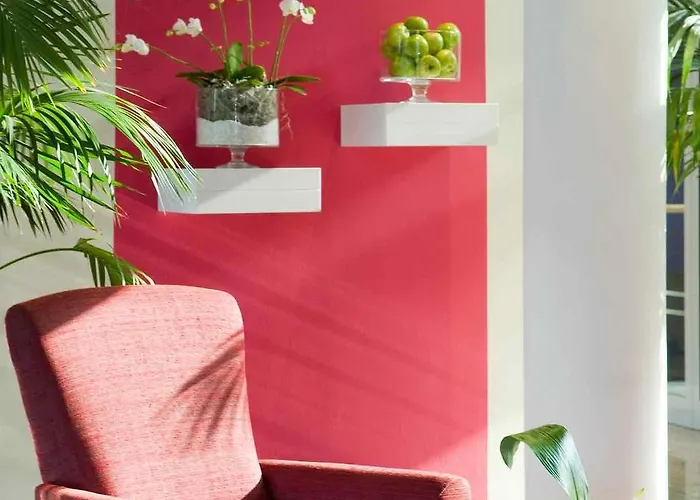 Отель Mercure Plaza 4*